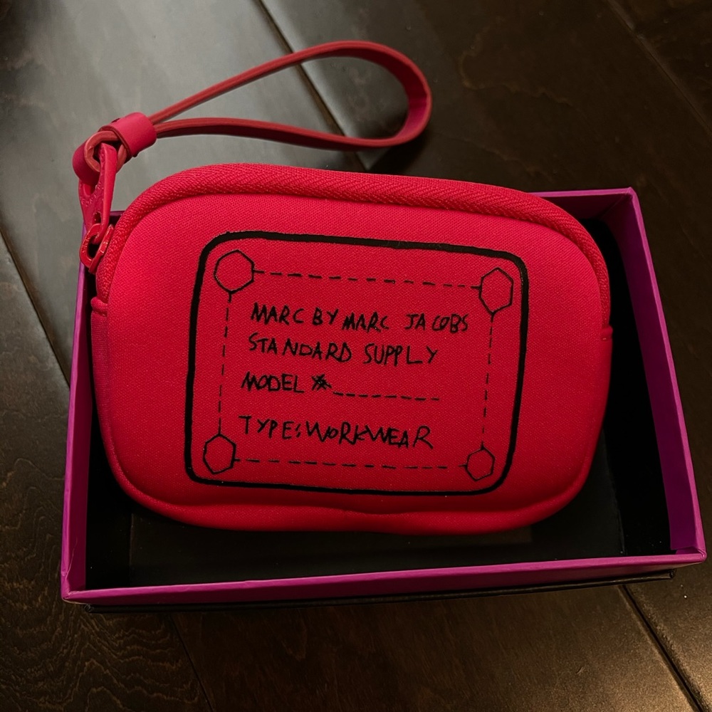 Marc Jacobs Wristlet